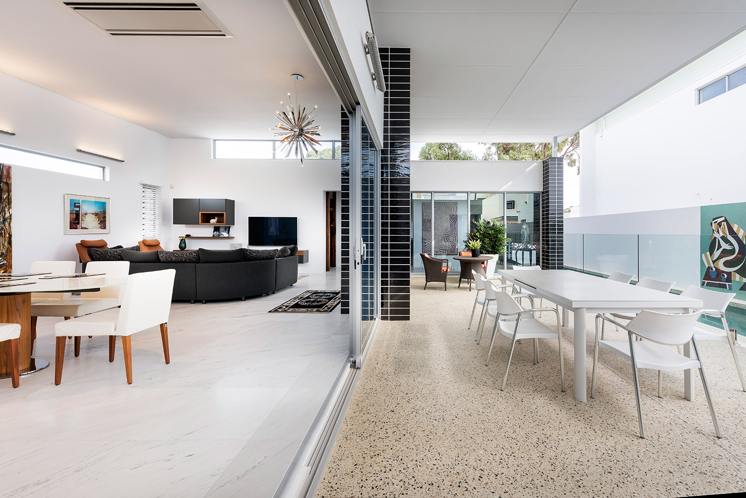 Perry Lakes Residence 